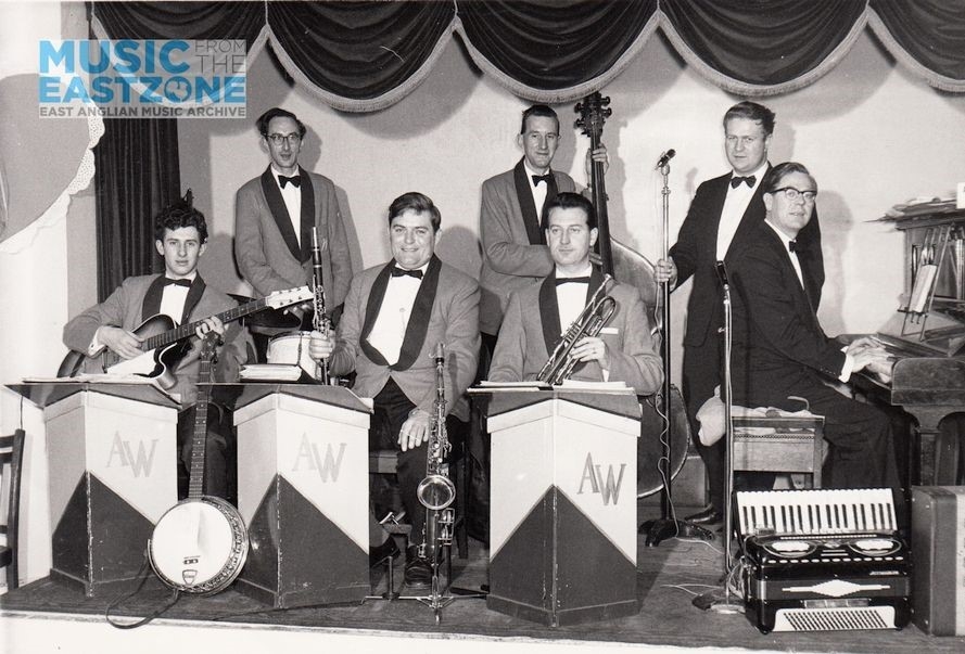 ALLAN WARBURTON SHOWBAND, THE